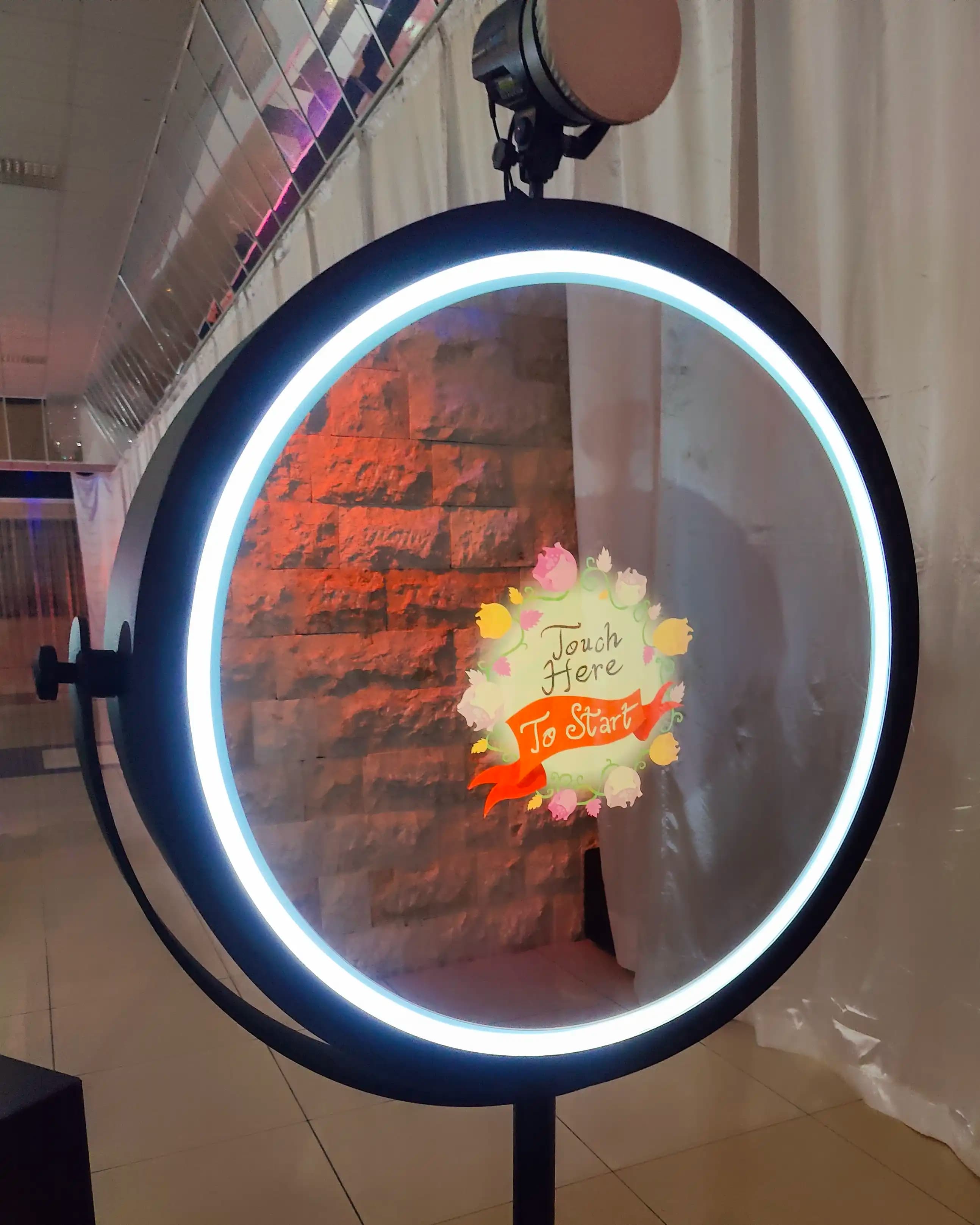 Mirror Booth